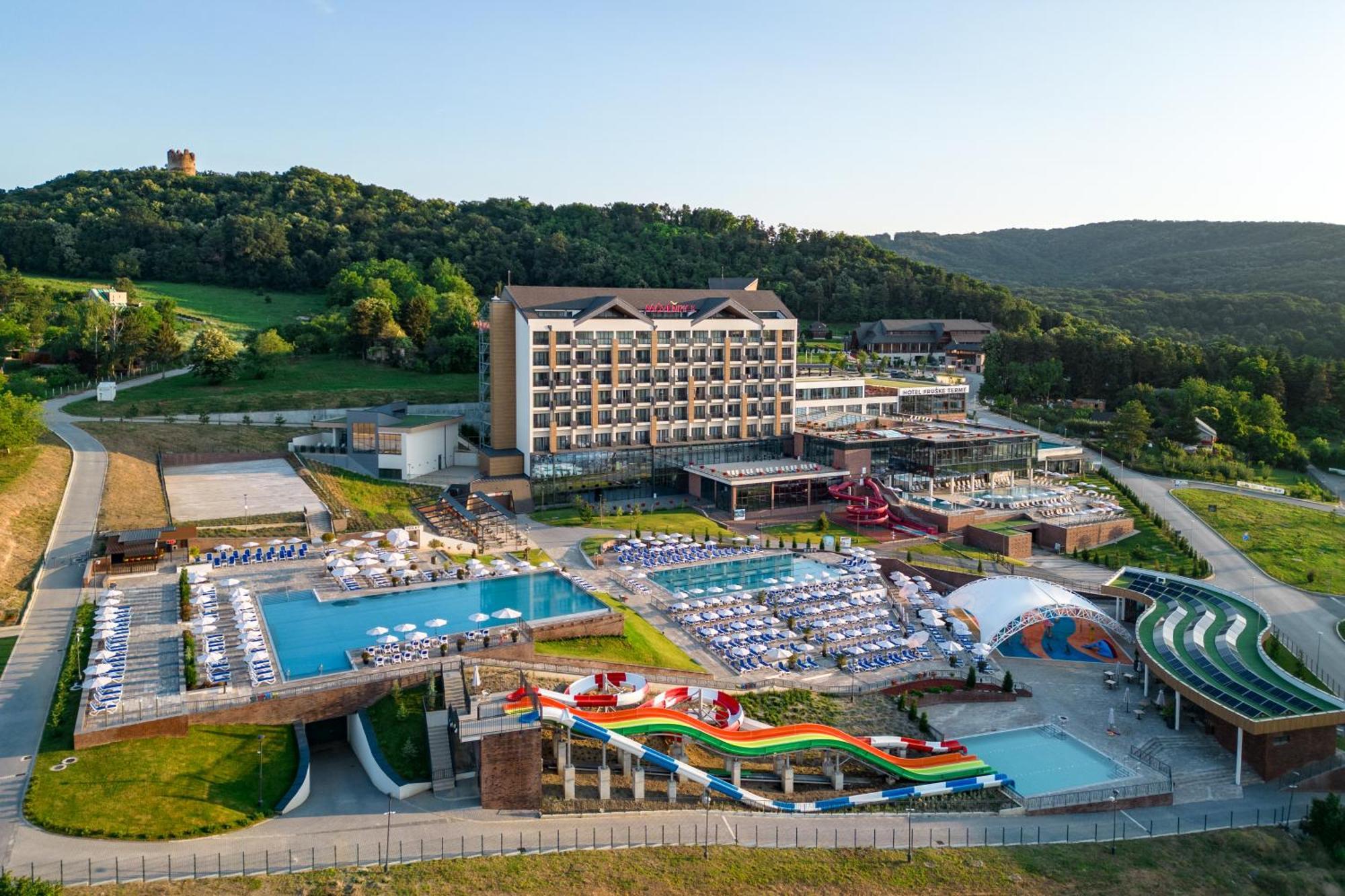 Movenpick Resort And Spa Fruske Terme Врдник Экстерьер фото