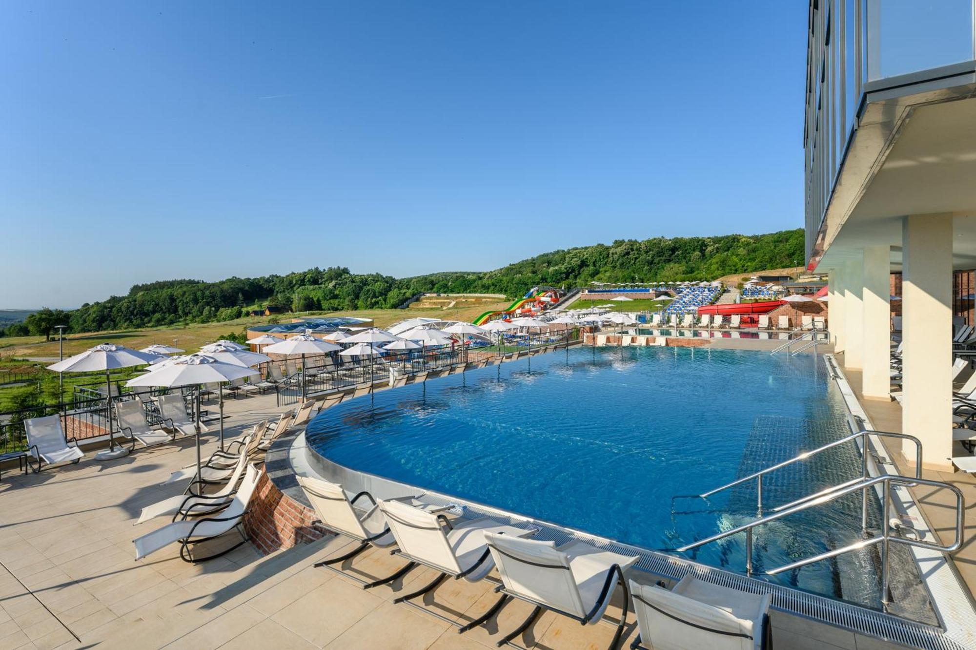 Movenpick Resort And Spa Fruske Terme Врдник Экстерьер фото